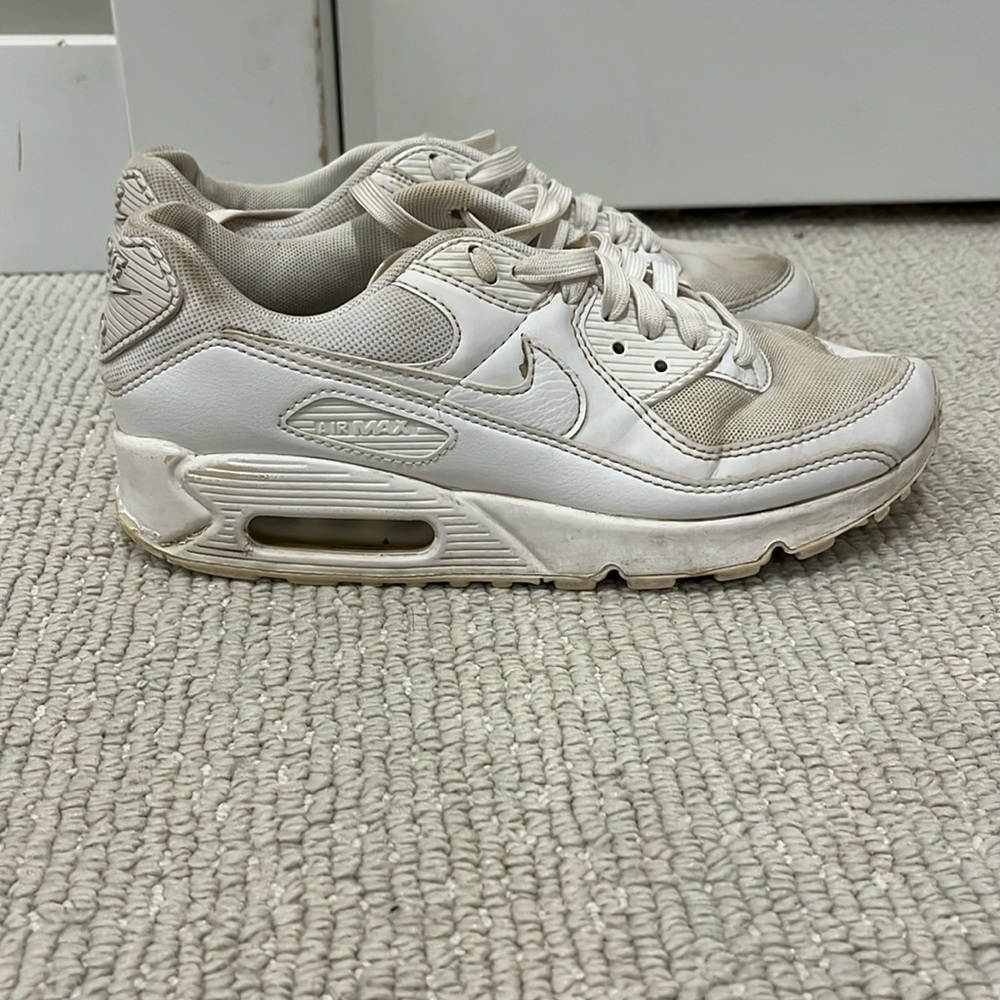 Women’s Nike Air Max 90 White Size 7.5